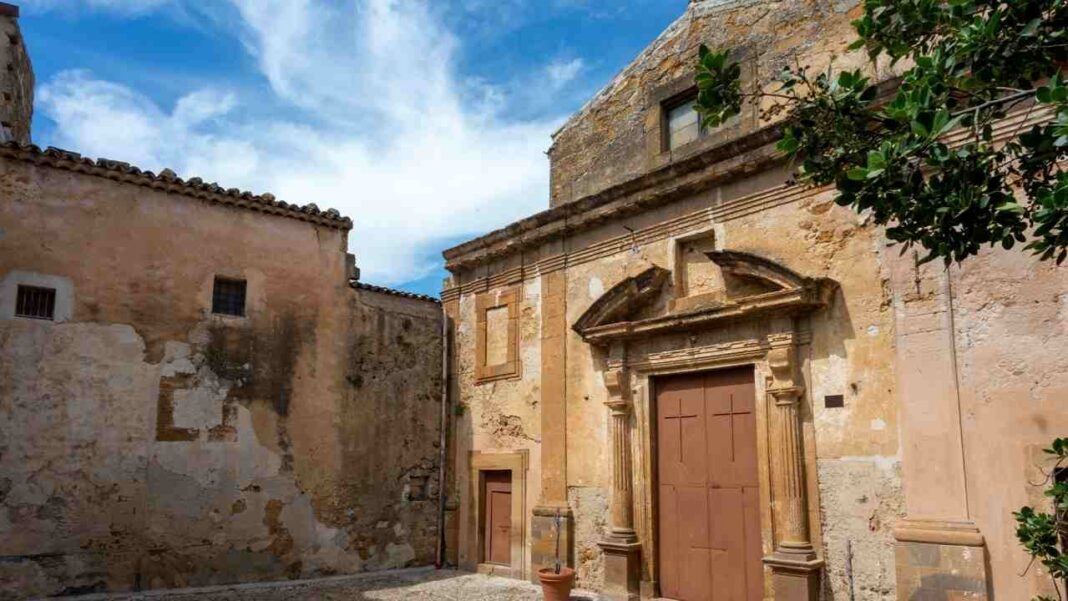 Scopriamo Casa Panitteri a Sambuca: è come dormire in un museo