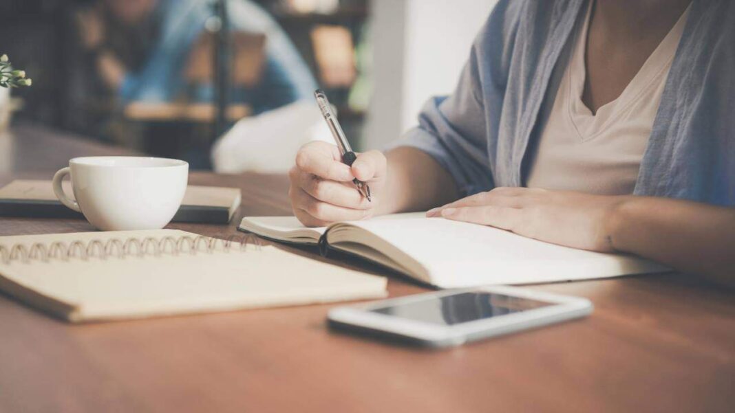 Il lavoro cambia, è il momento delle professioni senza laurea e ben pagate. Eccole