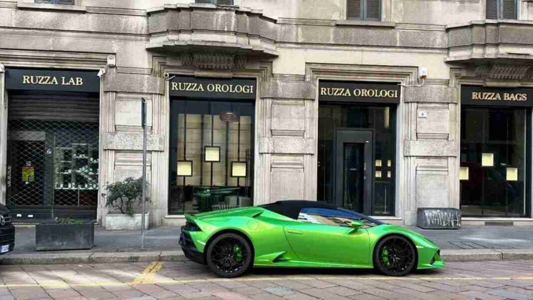Lorenzo Ruzza: la vita rocambolesca del venditore di orologi più seguito del web