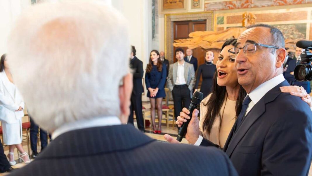 Presidente Sergio Mattarella (di spalle), Laura Pausini, Carlo Conti